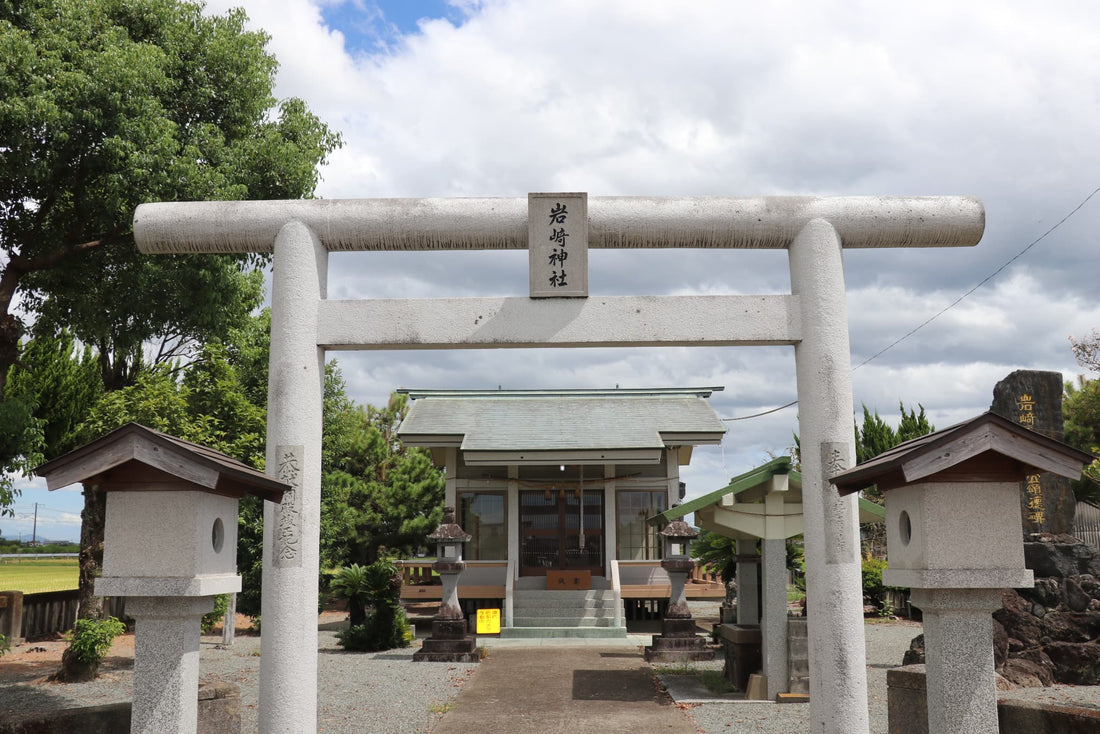 Iwasaki Shrine in Kumamoto, dedicated to the 'God of Igusa,' symbolizing the rich history of Igusa farming in Yatsushiro.